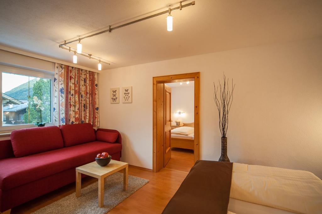 Ferienanlage Hechenbergerhof Bichlbach Pokoj fotografie